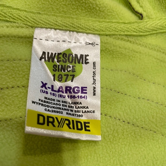 Girls Burton Dryride jacket. - Picture 6 of 6